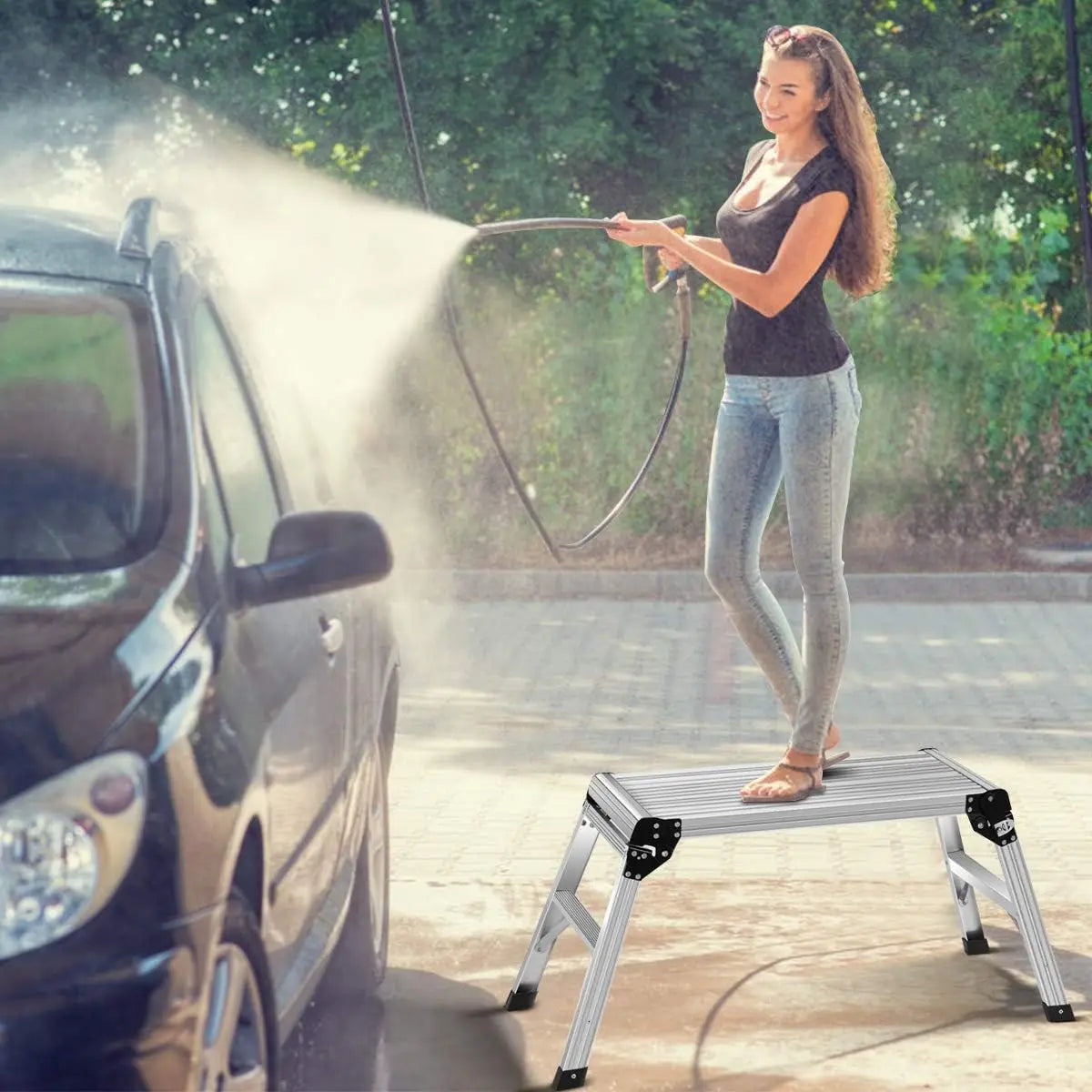 Aluminum Step Ladder with Non-Slip Mat, 330 LBS Capacity